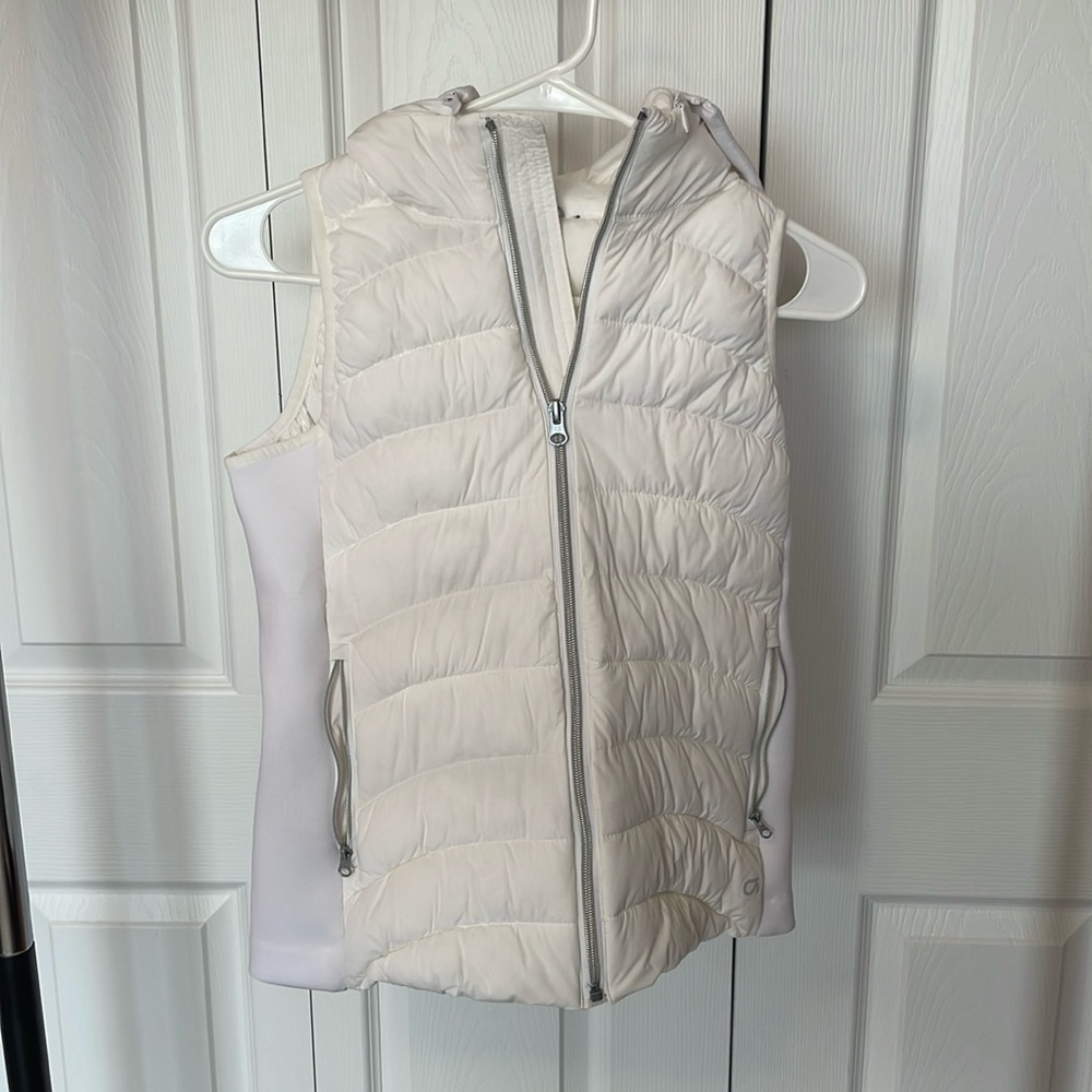 Gap Fit White Puffer Vest with Hood Size XS